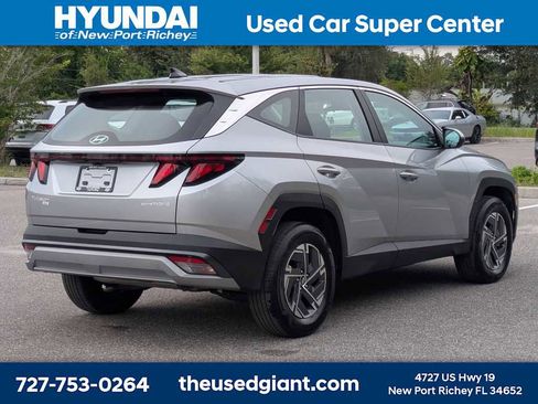Used 2026 Hyundai Tucson Blue SE AWD/4WD image 5