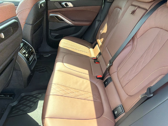 Used 2024 BMW X6 xDrive40i w/ Premium Package AWD/4WD image 19