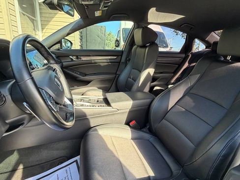 Used 2021 Honda Accord Sport image 9