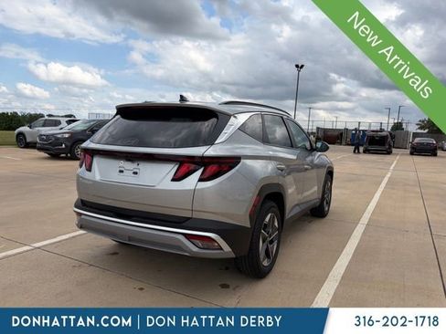 Used 2025 Hyundai Tucson SEL FWD image 3
