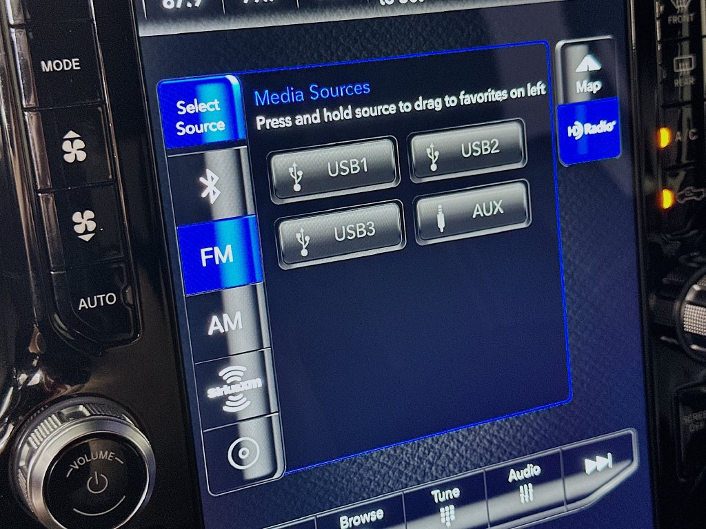 Used 2019 RAM 2500 Limited AWD/4WD image 31