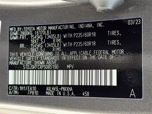 Used 2023 Toyota Sienna XLE image 32