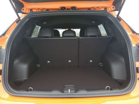 New 2026 Jeep Compass Latitude image 9