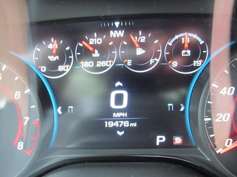 Used 2017 Chevrolet Camaro LT RWD image 25