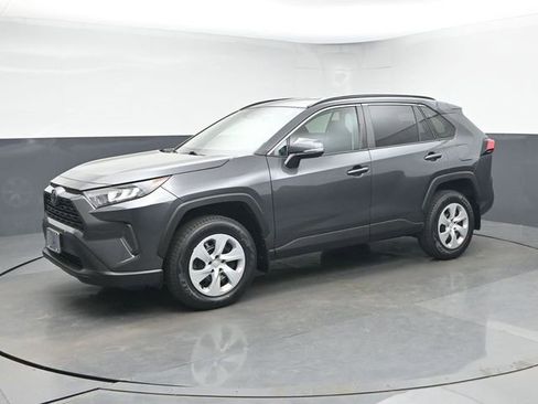 Used 2019 Toyota RAV4 LE w/ All Weather Liner Package AWD/4WD image 4