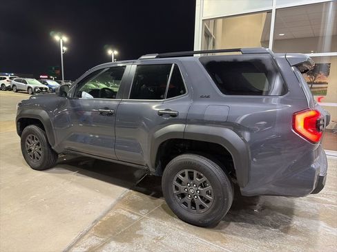 Used 2025 Toyota 4Runner SR5 image 4