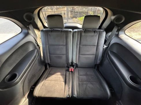 Used 2019 Dodge Durango SRT w/ Technology Group AWD/4WD image 23
