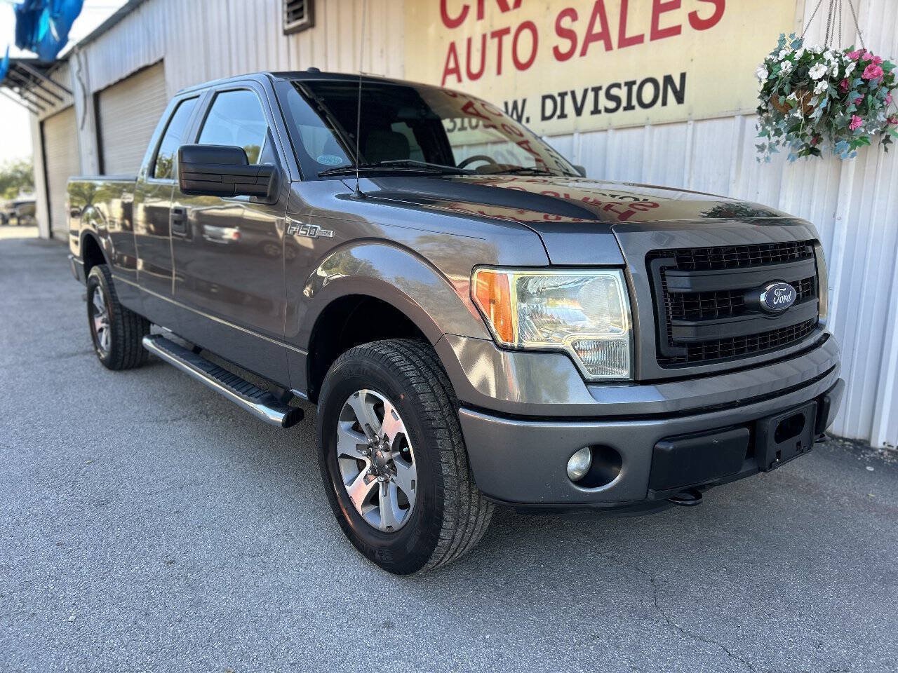 Used 2014 Ford F150 STX w/ Equipment Group 201A Mid AWD/4WD image 3
