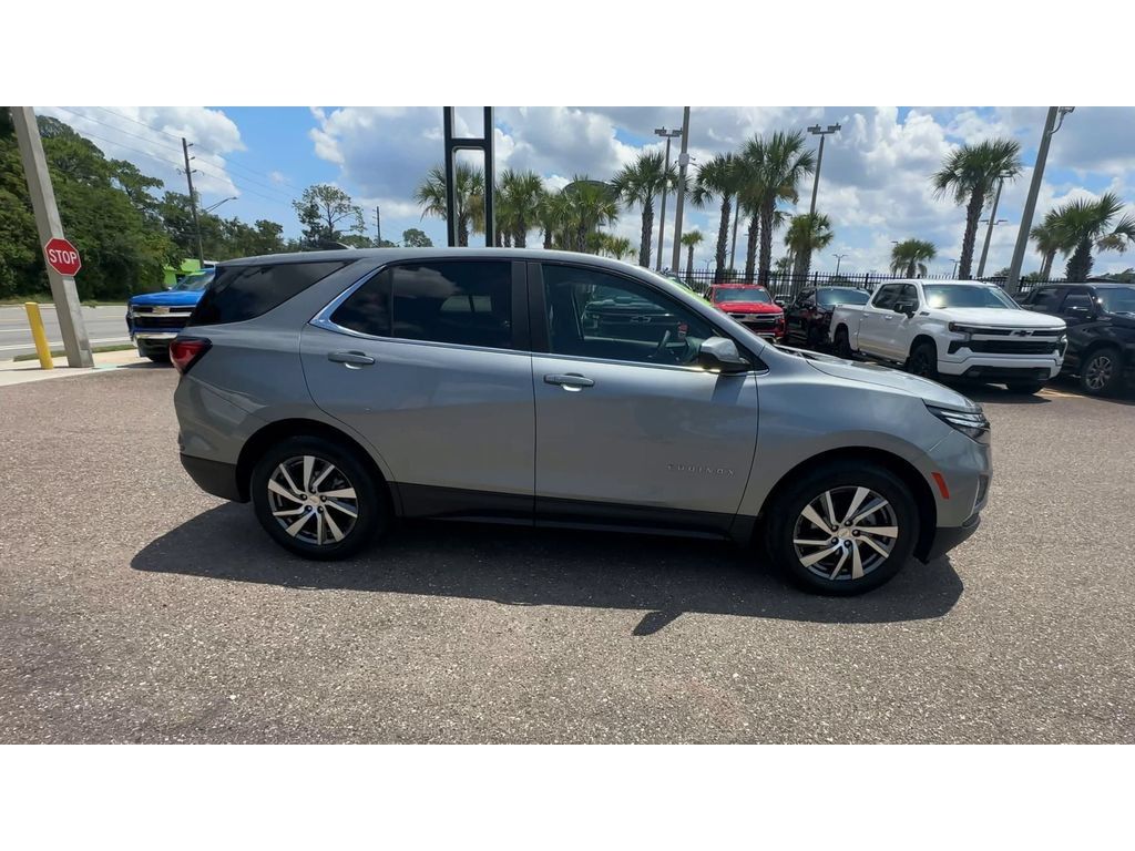 Used 2024 Chevrolet Equinox LT FWD image 9