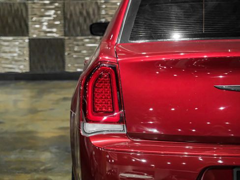 Used 2020 Chrysler 300 Touring L w/ Quick Order Package 2EF image 40