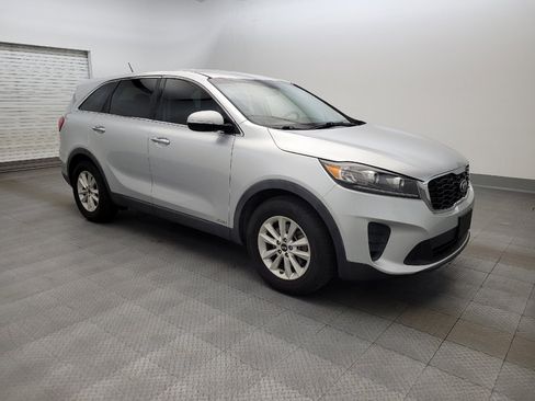Used 2019 Kia Sorento AWD V6 image 11
