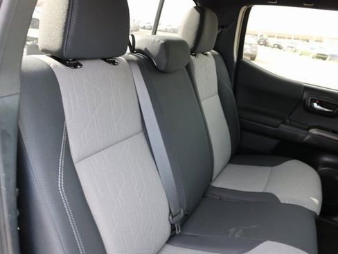 Used 2023 Toyota Tacoma TRD Off-Road image 16