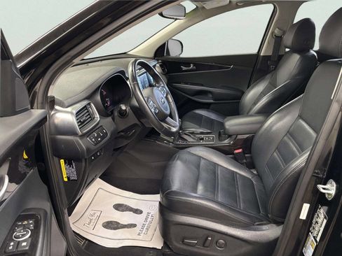 Used 2018 Kia Sorento EX w/ EX Advanced Touring Package image 16
