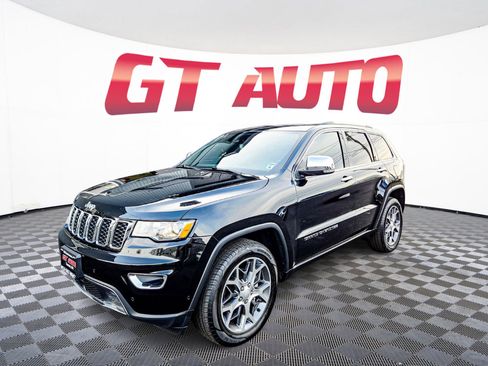 Used 2020 Jeep Grand Cherokee Limited w/ Luxury Group II image 3