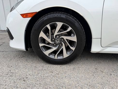 Used 2018 Honda Civic EX image 33