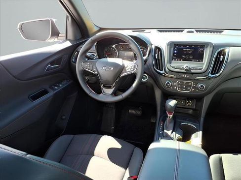 Used 2023 Chevrolet Equinox RS image 10