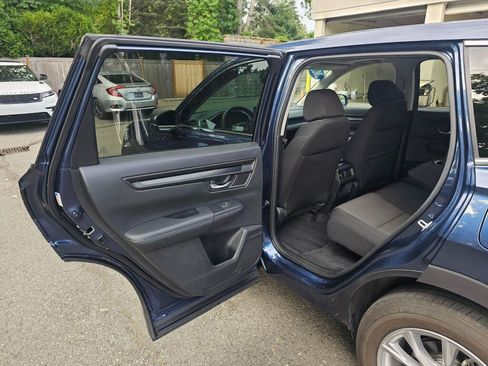 Used 2023 Honda CR-V EX image 16