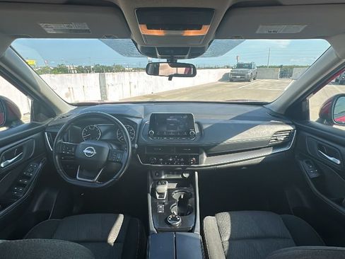 Used 2025 Nissan Rogue SV AWD/4WD image 21