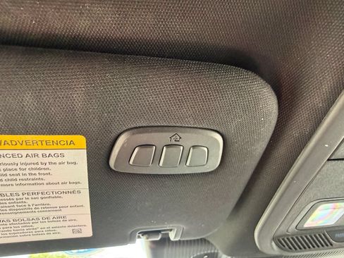 Used 2025 Ford Explorer ST AWD/4WD image 40