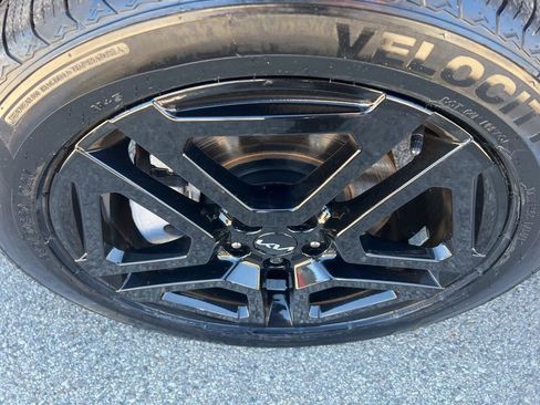 Used 2023 Kia Telluride EX X-Line image 45