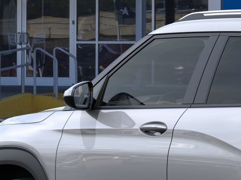New 2026 Chevrolet TrailBlazer LT FWD image 12