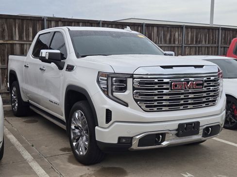 Used 2024 GMC Sierra 1500 Denali w/ Denali Reserve Package image 3