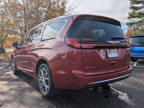 New 2026 Chrysler Pacifica Pinnacle AWD/4WD image 4