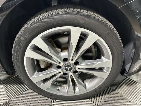 Certified 2019 Mercedes-Benz C 300 4MATIC Sedan image 9