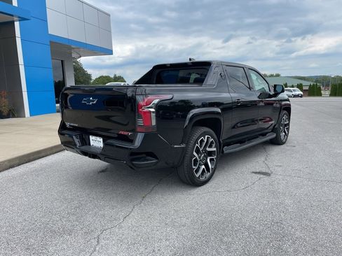 New 2024 Chevrolet Silverado EV RST AWD/4WD image 8