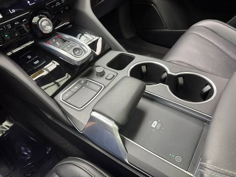 Used 2023 Acura MDX SH-AWD w/ Technology Package image 20