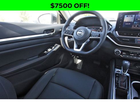 New 2025 Nissan Altima 2.5 SR w/ SR Premium Package image 14