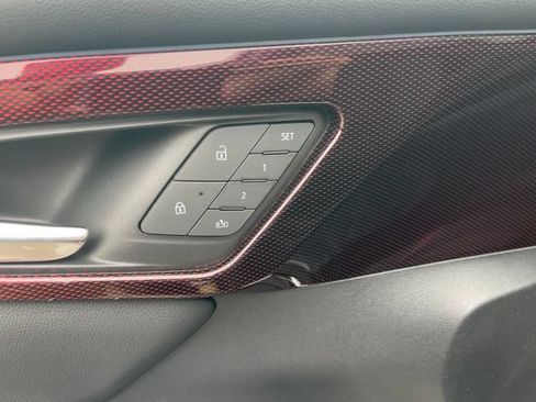 Used 2024 Chevrolet Traverse RS AWD/4WD image 18