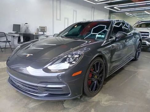 Used 2018 Porsche Panamera w/ Premium Package Plus image 3