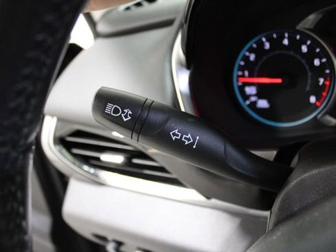 Used 2020 Chevrolet Traverse LT w/ LT Premium Package image 41