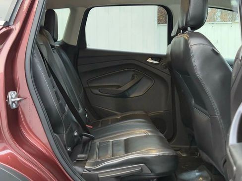 Used 2018 Ford Escape Titanium image 16