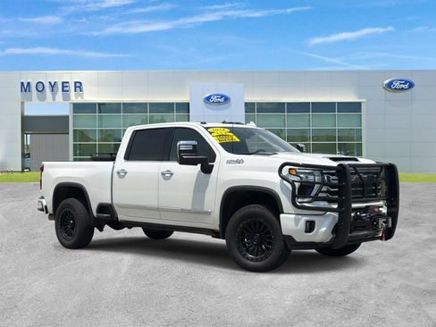 Used 2024 Chevrolet Silverado 2500 High Country w/ High Country Premium Package AWD/4WD image 1