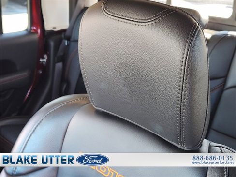 Used 2021 Jeep Gladiator Mojave image 16