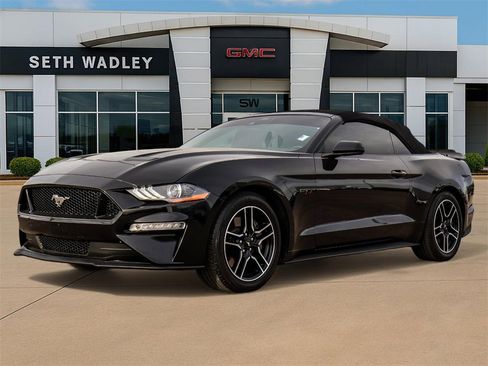 Used 2022 Ford Mustang GT Premium image 3