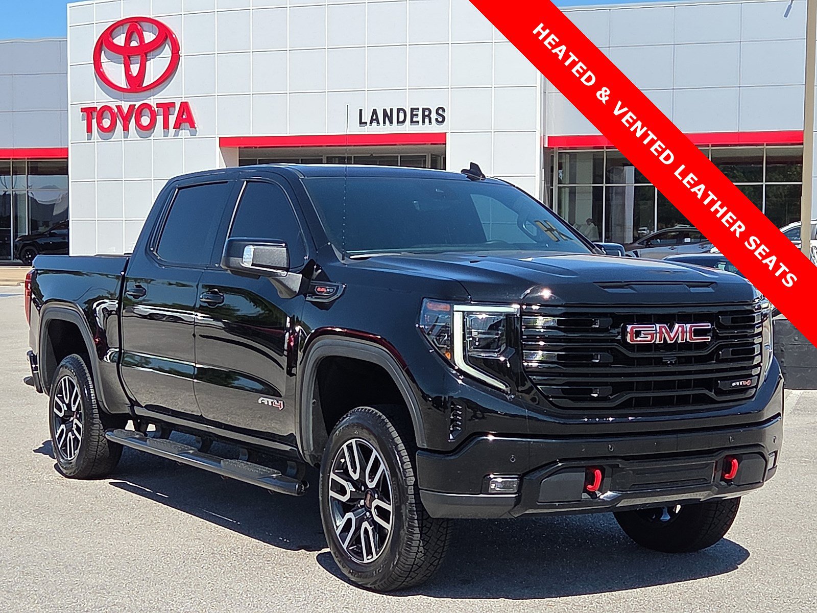 Used 2024 GMC Sierra 1500 AT4 w/ Technology Package AWD/4WD image 1