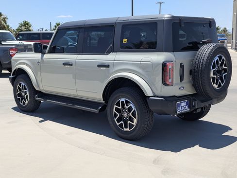 New 2026 Ford Bronco Outer Banks AWD/4WD image 4