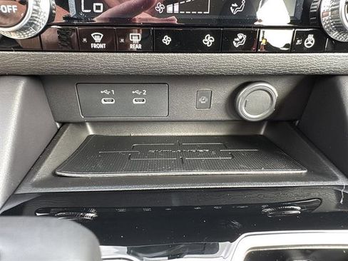 New 2026 Mitsubishi Outlander SE image 25