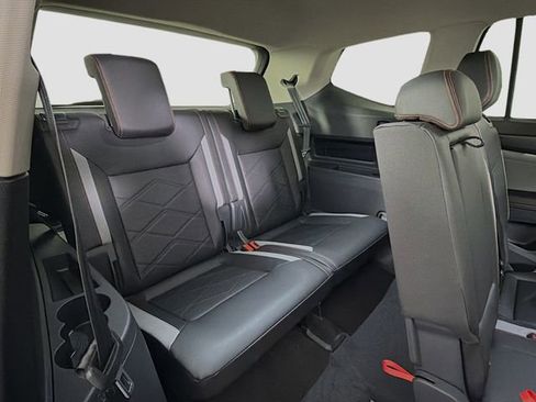 New 2026 Volkswagen Atlas Peak Edition AWD/4WD image 30