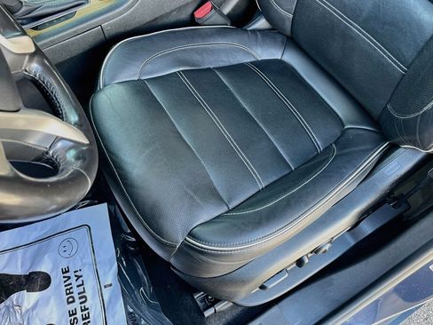 Used 2019 GMC Acadia Denali w/ Technology Package AWD/4WD image 20