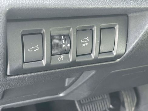 Used 2021 Subaru Outback Premium AWD/4WD image 19