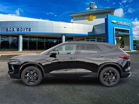 New 2026 Chevrolet Blazer LT w/ Convenience Package image 2