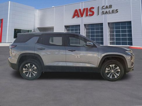 Used 2025 Chevrolet Equinox LT image 7