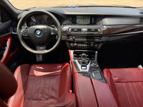 Used 2013 BMW M5 RWD image 10
