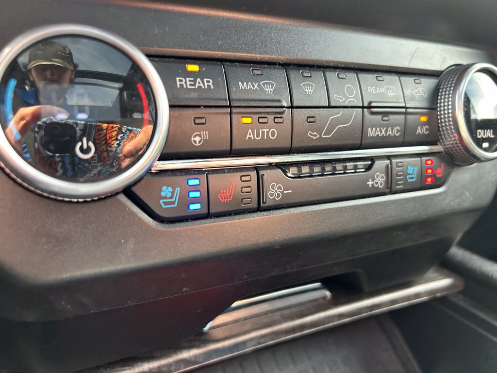 Used 2021 Ford Expedition Limited AWD/4WD image 32