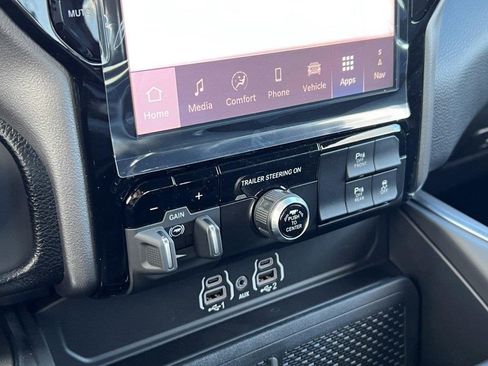 New 2026 RAM 1500 4x4 Crew Cab image 37