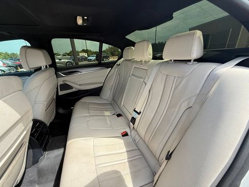 Used 2018 BMW 540i RWD image 10